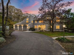 28 Strawberry Lane, Shelton, CT 06484