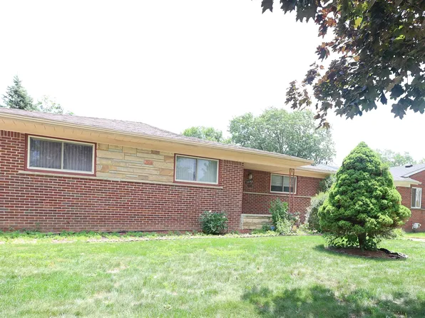 23700 Radclift Ave, Oak Park, MI 48237