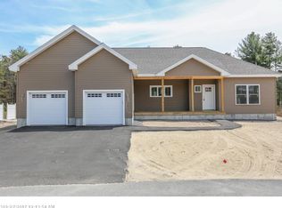 7 Nicklaus Dr, Old Orchard Beach, ME 04064