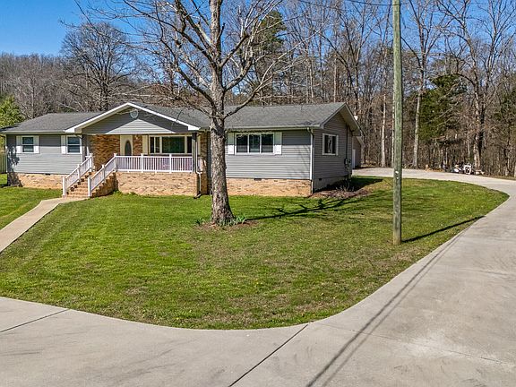 5th image of 310 Daniels Rd