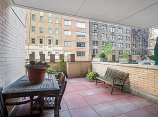 200 E 69th St APT 4E, New York, NY
