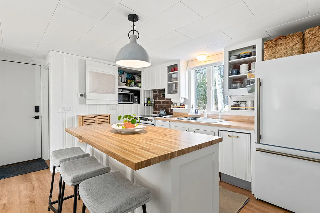 2 bed, 780 sqft, $2,500 — Photo 2