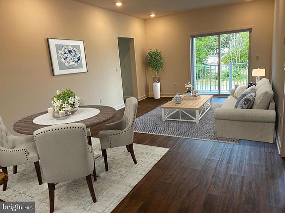 2nd image of 33530 Old Salt Ln #202
