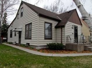 1483 Chelsea St, Saint Paul, MN 55108