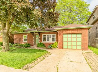 12123 Greenwood Ave, Blue Island, IL 60406