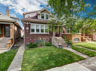 7948 W Oakleaf Ave, Elmwood Park, IL 60707