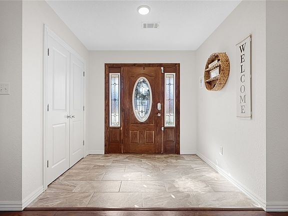 4th image of 8616 Willow Creek Dr