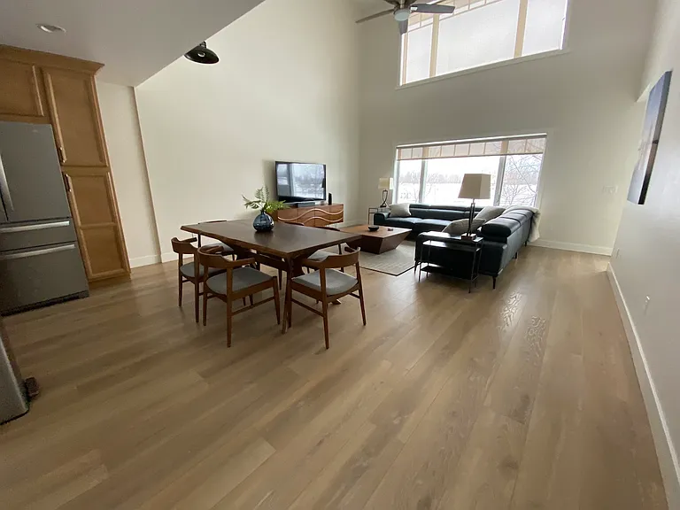 2048 Marina Ct — Photo 2