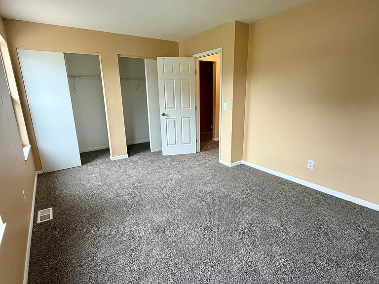 190 Dell St #3 — Photo 9