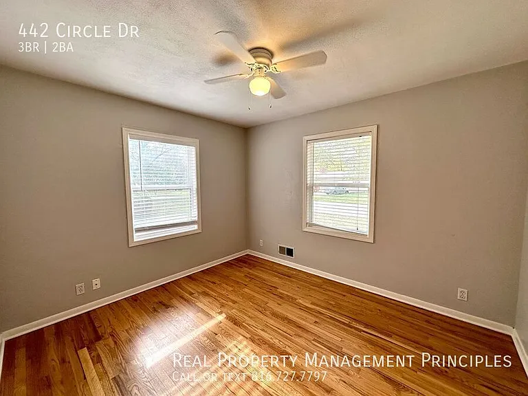 442 Circle Dr — Photo 15
