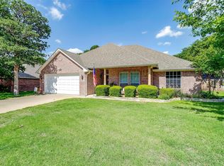 849 Royal Oak Ln, Burleson, TX 76028