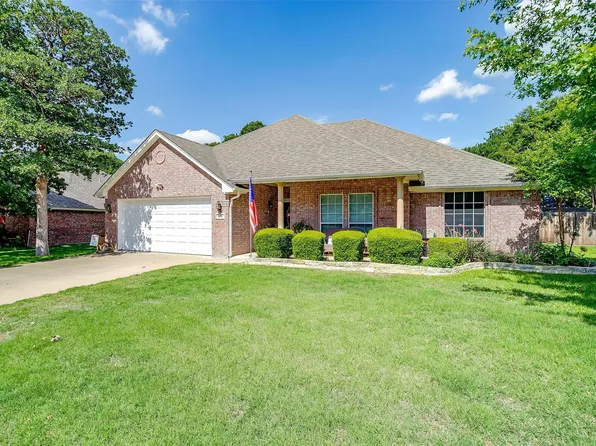 849 Royal Oak Ln, Burleson, TX 76028