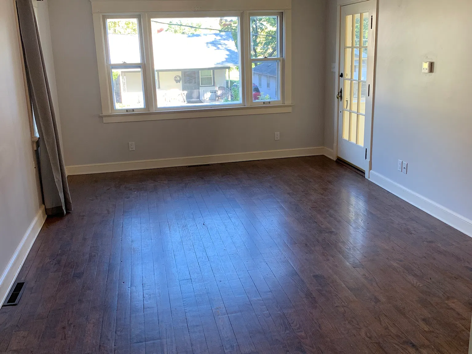 2 bed, 1.5 bath, 1200 sqft, $1,400 — Photo 3