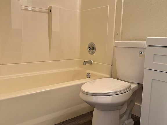 5th image of 10624 Kendrick St SW APT 9