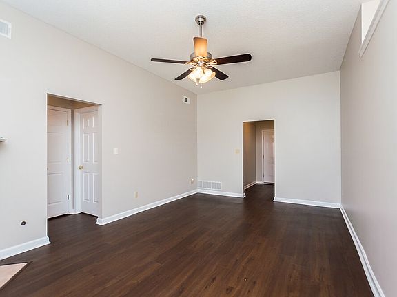 4th image of 8406 Regal Bend Dr