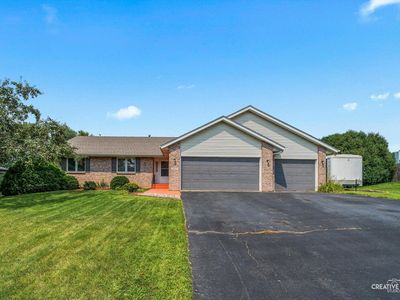 3455 Valley Woods Dr, Cherry Valley, IL, 61016
