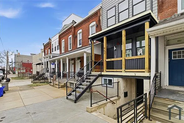 2 bed, 900 sqft, $2,200 — Photo 2