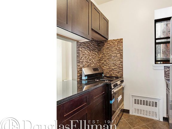 2nd image of 69 W 118th St APT 1E