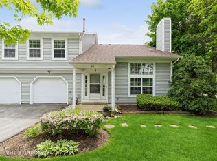 99 Hazelnut Dr, Streamwood, IL 60107