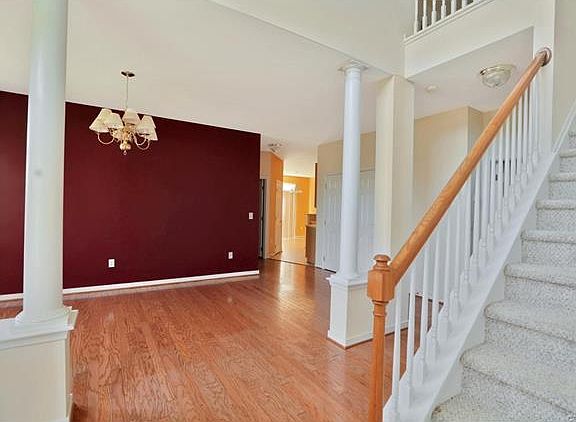 4th image of 10214 Reedville Ave Unit 10214