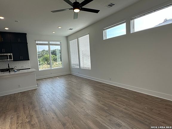 5th image of 20675 Huebner Rd #201