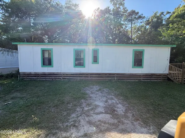 25 Polite Dr, Beaufort, SC 29906