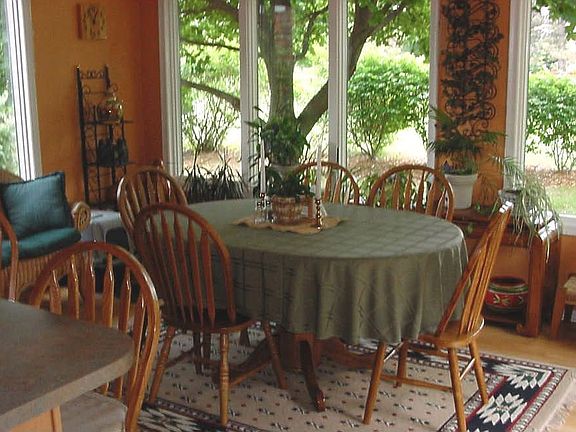 Breakfast Room