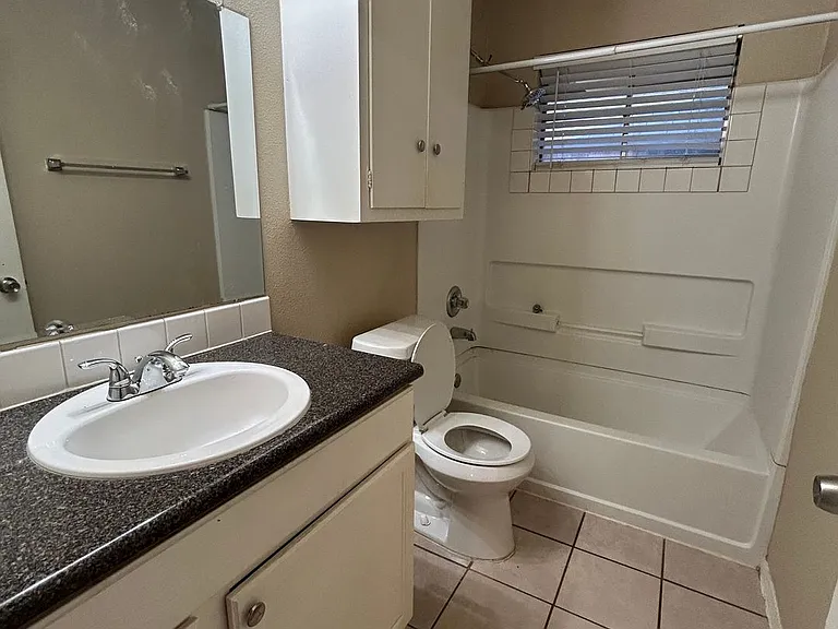 7208 Creekside Dr #C — Photo 14