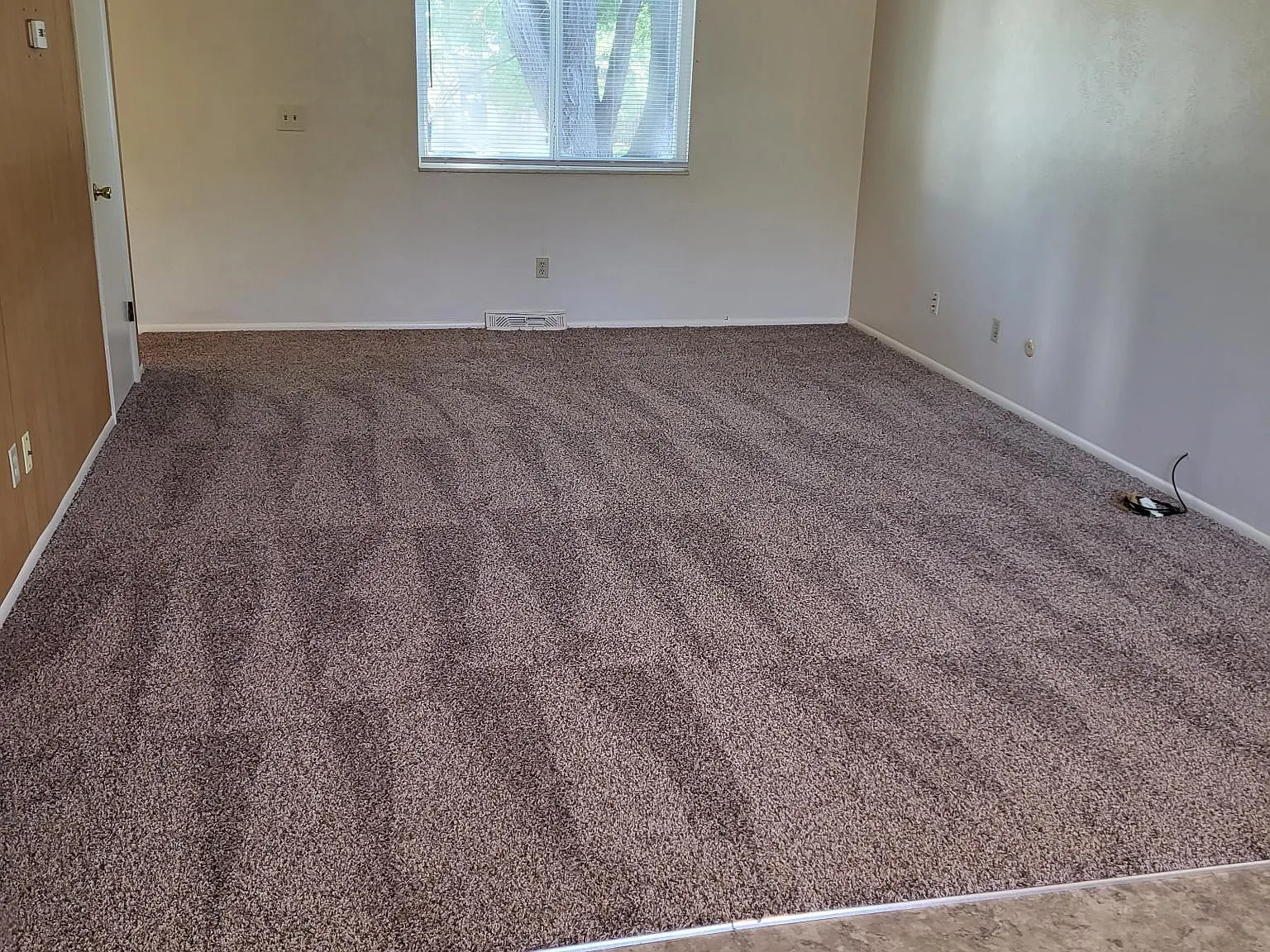 3 bed, 1.5 bath, 1144 sqft, $2,200 — Photo 3
