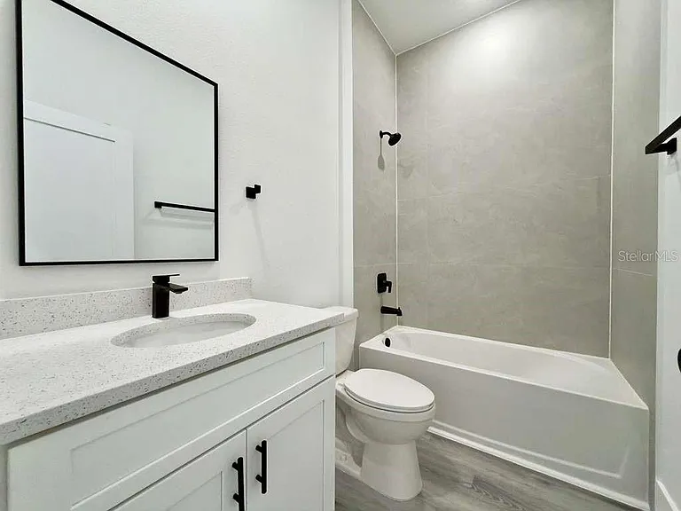 15775 SW 59th Avenue Rd — Photo 32