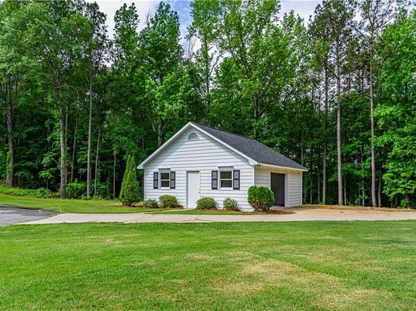 757 Lee Road 315, Smiths Station, AL 36877