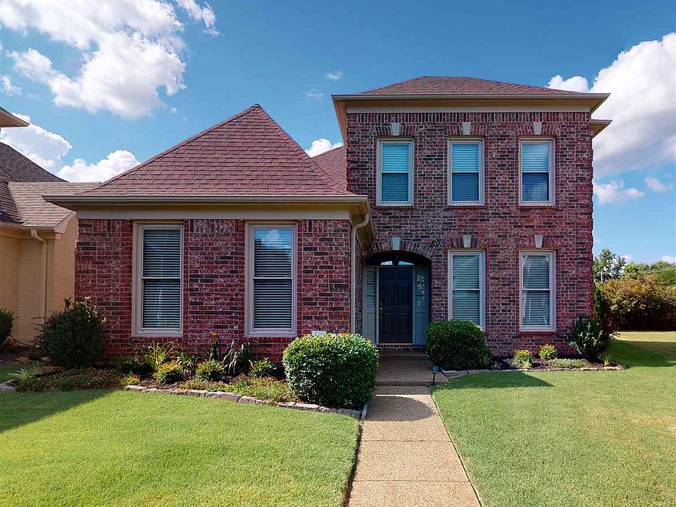 1st image of 80 Forest Village Pl