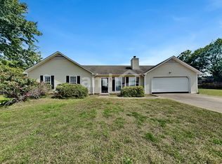 1222 Cabots Ln, Auburn, GA 30011