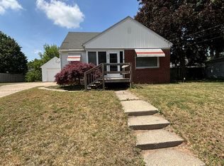 2017 Ithaca St SW, Wyoming, MI 49519
