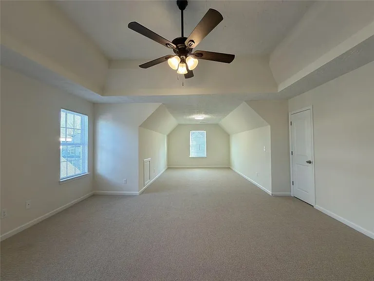 2770 Austin Ridge Dr — Photo 31