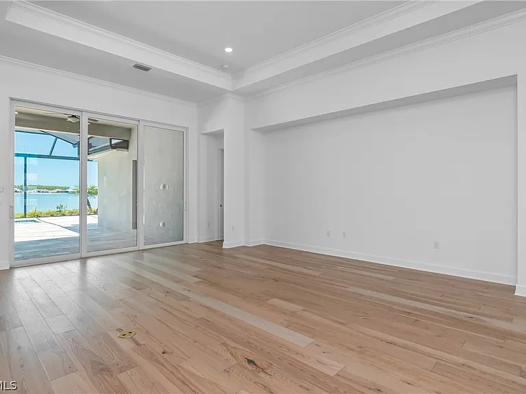 18837 Wildblue Blvd — Photo 8