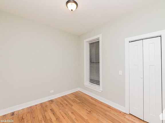 3rd image of 639 W Oakdale Ave #328