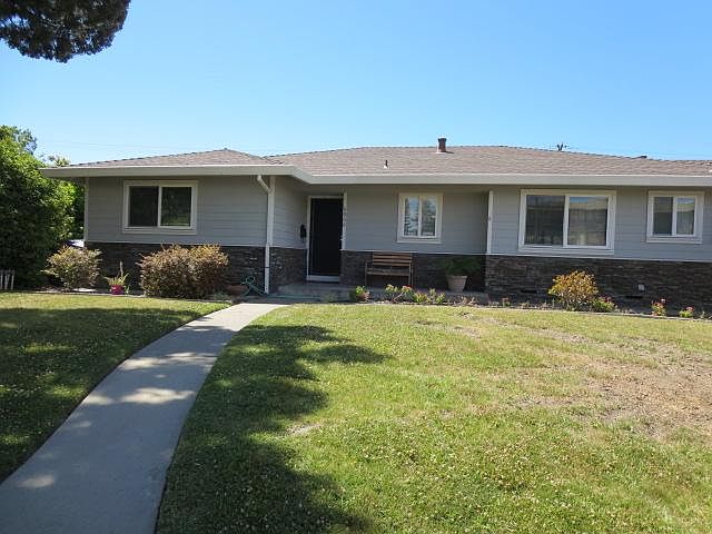 1st image of 6000 Gloria Dr