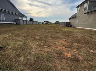 643 Boston Park Dr, Bowling Green, KY 42103