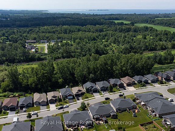 3rd image of 86 Royal Gala Dr