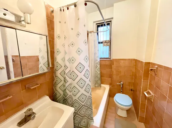 3105 Brighton 3rd Street image 10 of 17