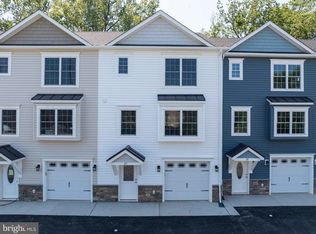 33 W Duck St, Front Royal, VA 22630