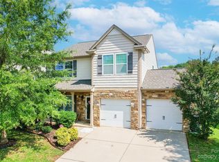 2419 Impatien Dr, Charlotte, NC 28215