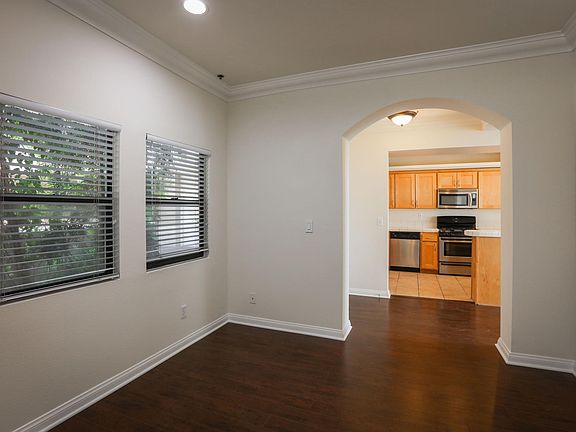 4th image of 540 N Rossmore Ave APT 404