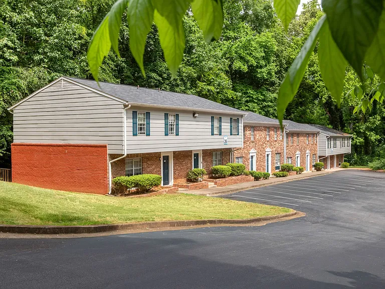 Crystal Grove Townhomes LLC — Photo 8
