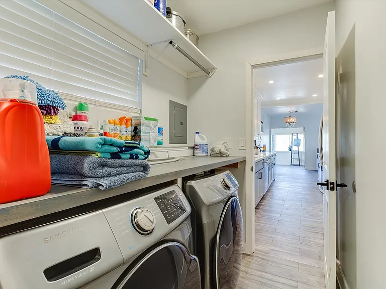 6108 Springvale Dr — Photo 6