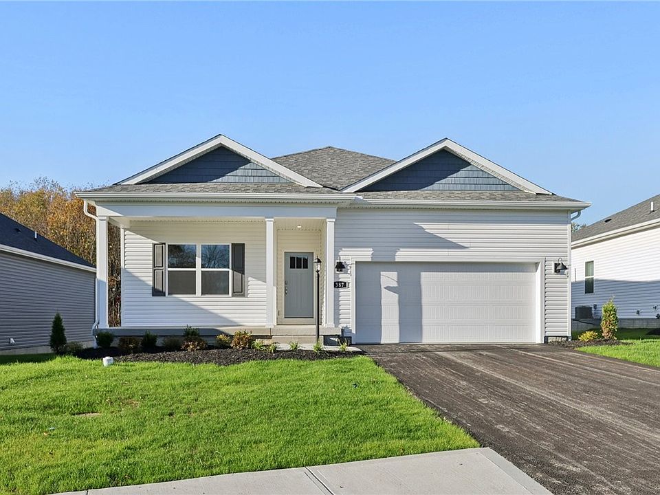 1st image of 387 Gleneagles Dr