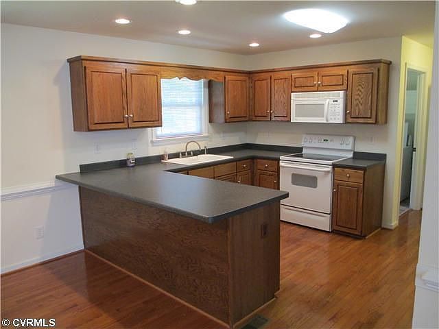2nd image of 8920 Dunnston Dr