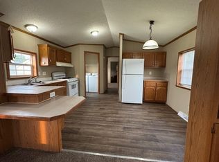 28485 Oakwood Ave #312, Flat Rock, MI