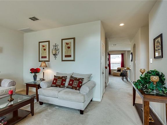 2nd image of 5204 Lake Haven Ln